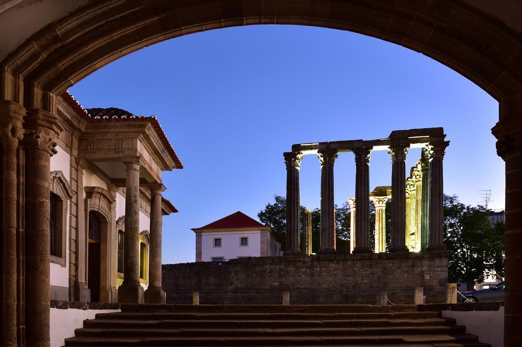 Pousada Convento De Έβορα Εξωτερικό φωτογραφία