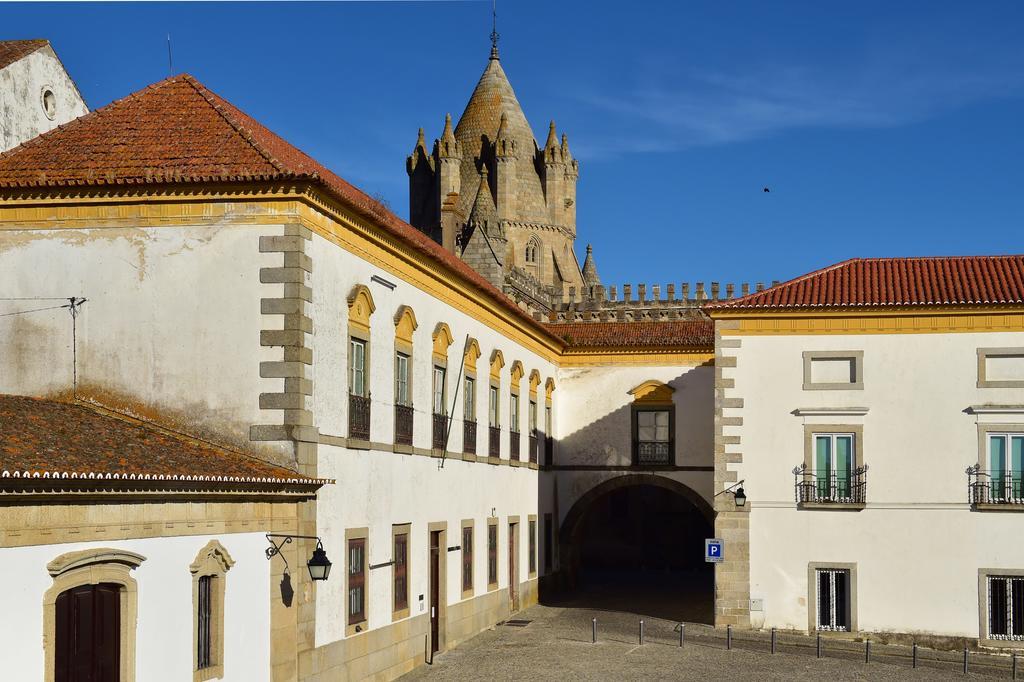 Pousada Convento De Έβορα Εξωτερικό φωτογραφία